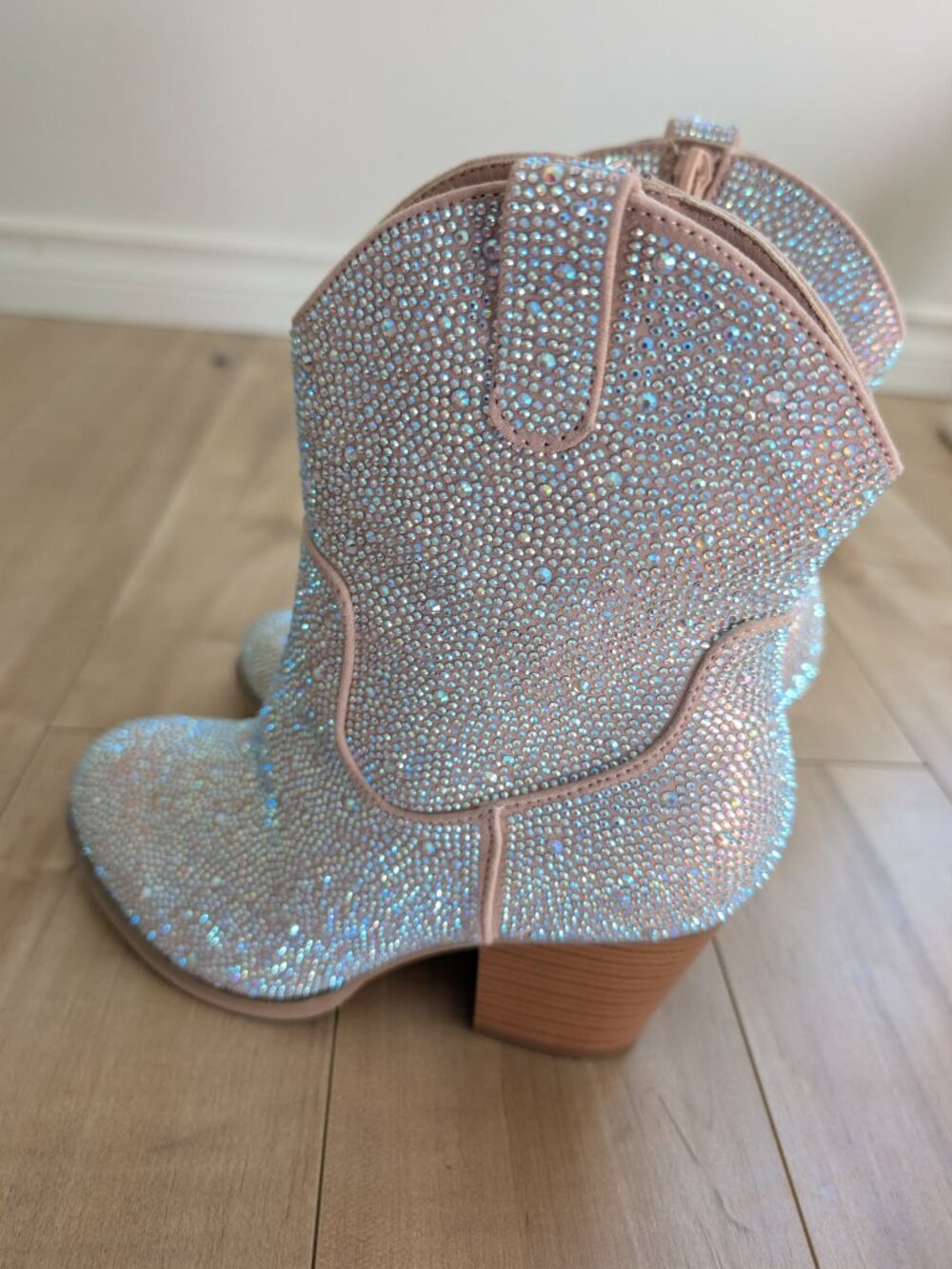 Torrid Silver Rhinestone Embellished Western Cowboy Boots 6WW NWOB - Picture 4 of 9